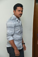 Karthi Stills at Cheliyaa Press Meet